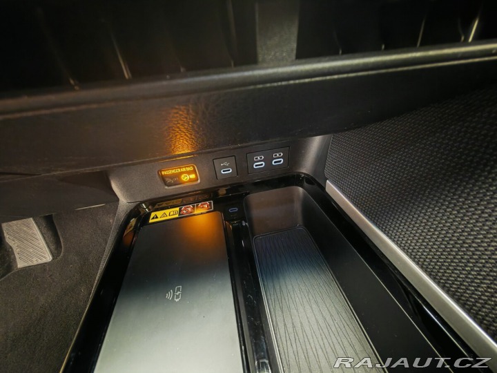 Toyota Camry 2,5 TNGA HEV Comfort 2024