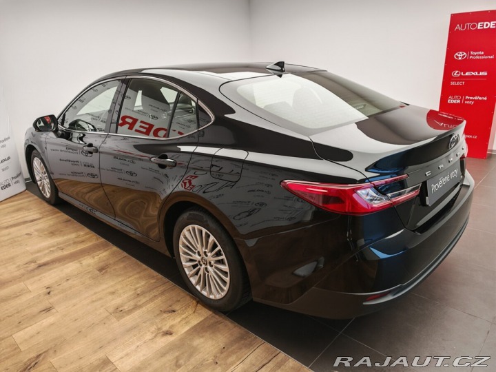 Toyota Camry 2.5 Hybrid TNGA HEV Comfo 2024