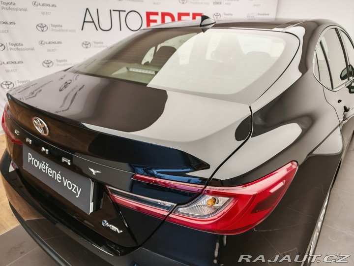 Toyota Camry 2,5 TNGA HEV Comfort 2024