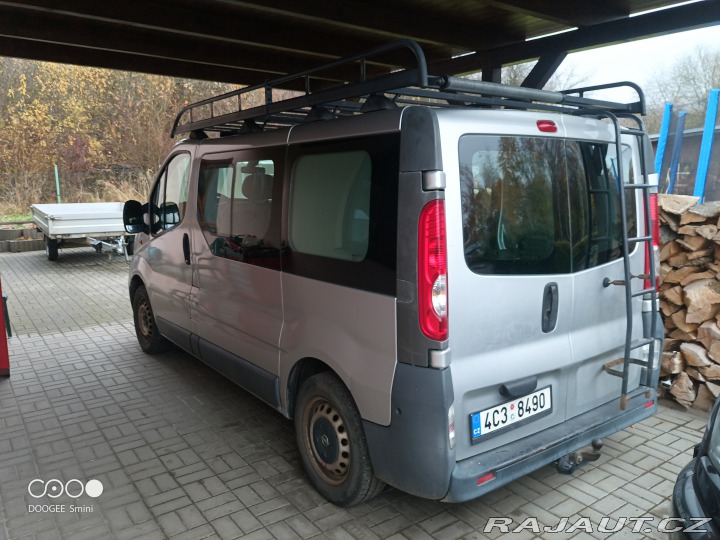 Opel Vivaro osobní 2007