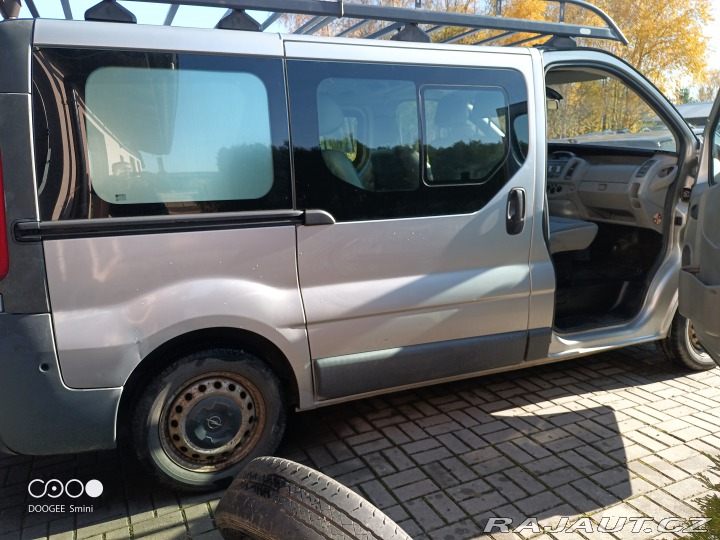 Opel Vivaro osobní 2007
