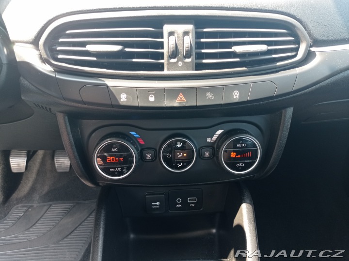 Fiat Tipo 1.6 MJTD 120PS/1maj/LOUNG 2017