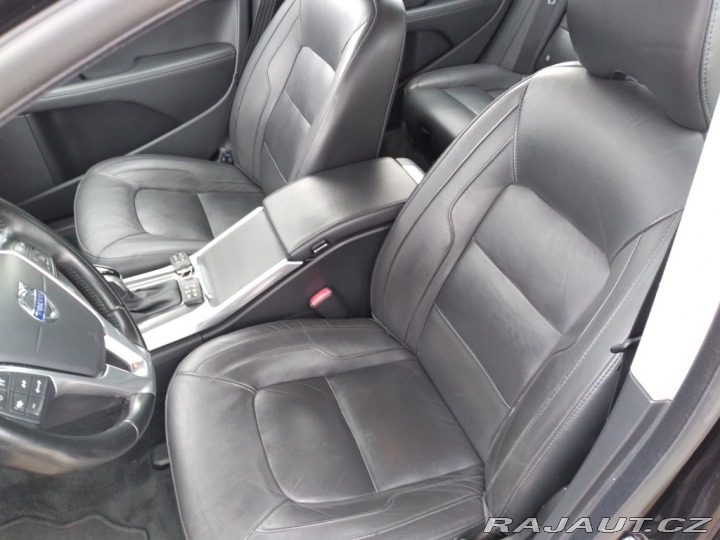 Volvo V70 D3 DRIVE-E ECO 2.0D AT 2016