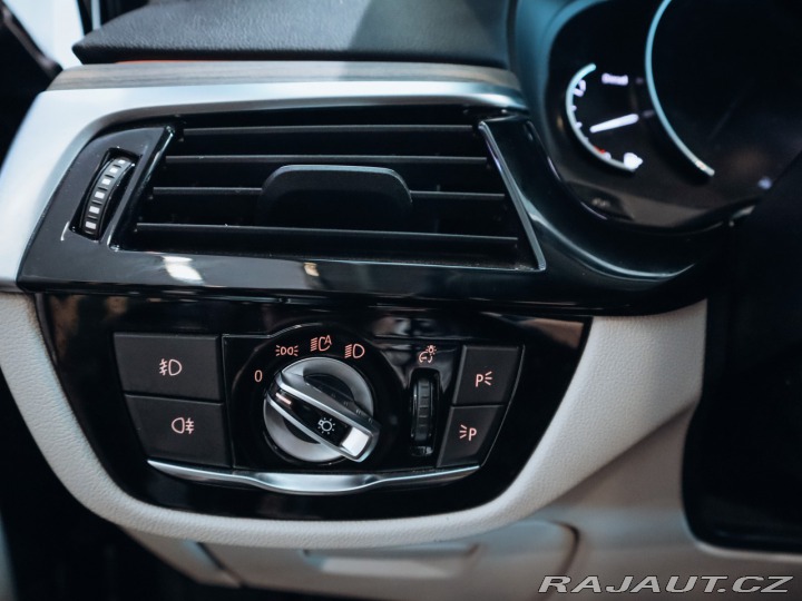 BMW 5 530d xDrive  195 kW Luxur 2019