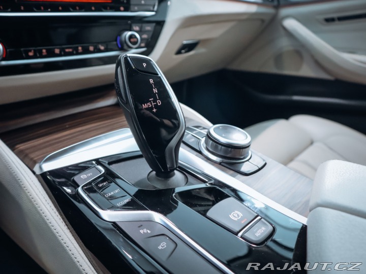 BMW 5 530d xDrive  195 kW Luxur 2019