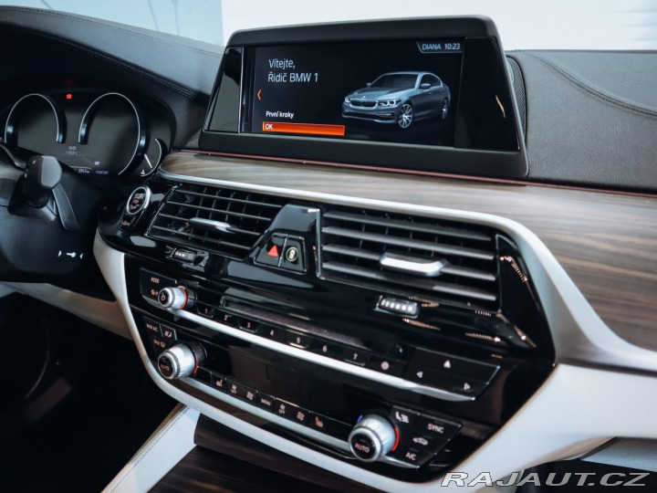 BMW 5 530d xDrive  195 kW Luxur 2019