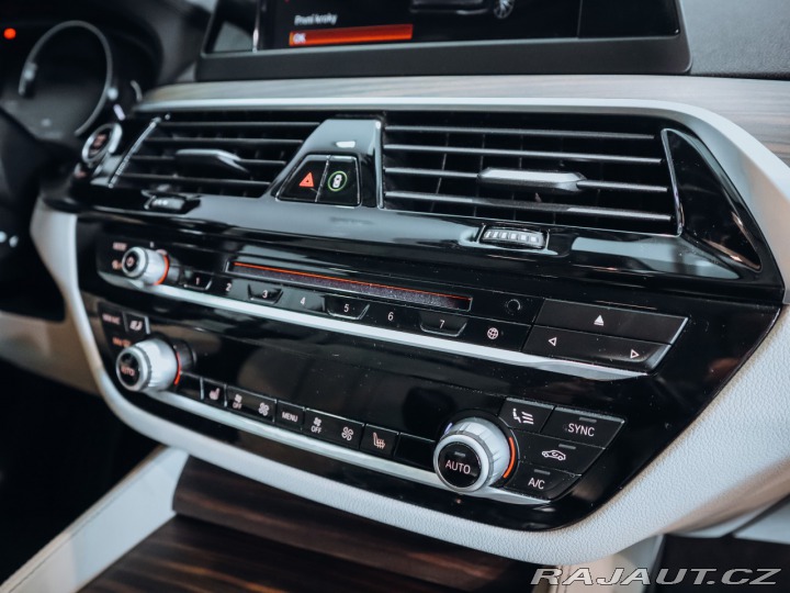 BMW 5 530d xDrive  195 kW Luxur 2019