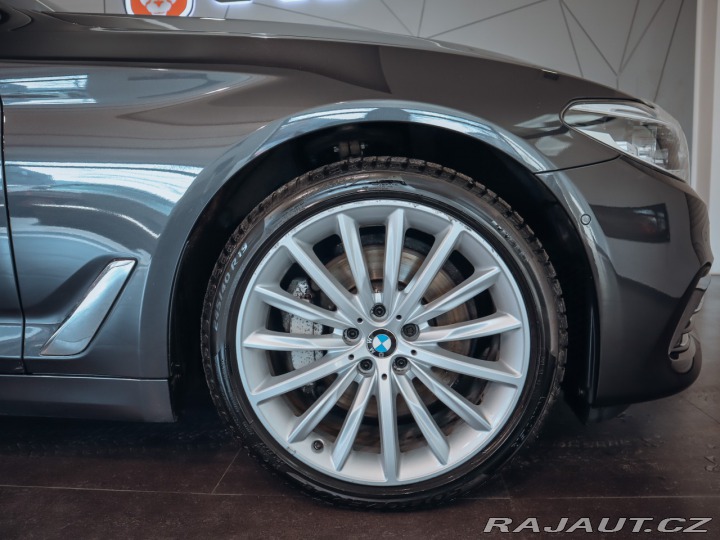 BMW 5 530d xDrive  195 kW Luxur 2019