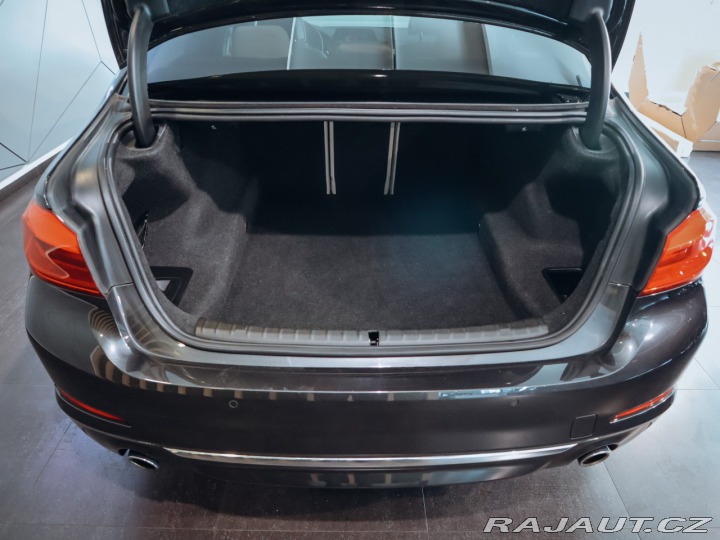 BMW 5 530d xDrive  195 kW Luxur 2019