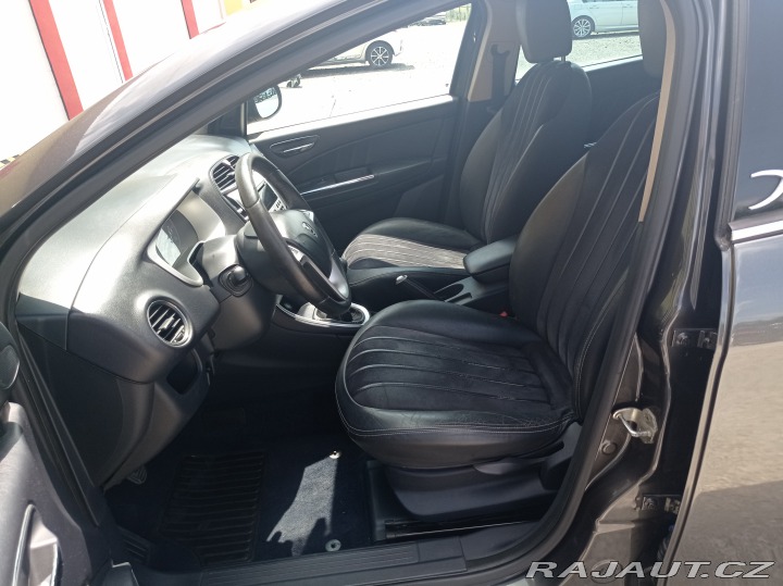 Lancia Delta 1.6 MJET 16V 1maj/ServKni 2009