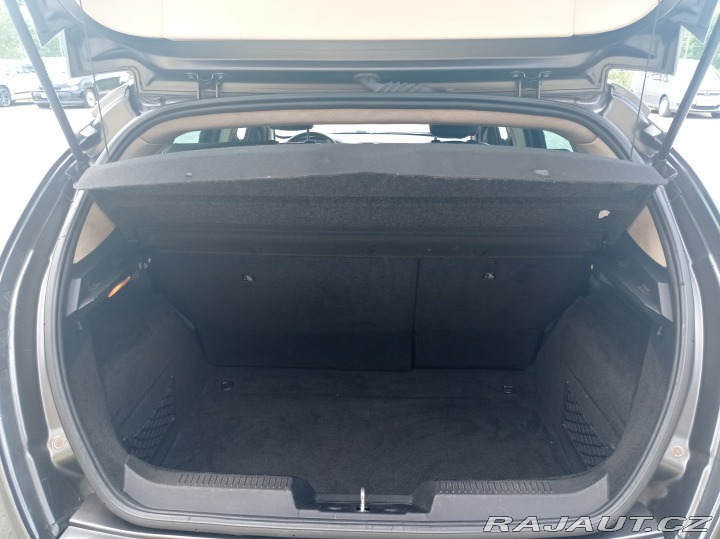 Lancia Delta 1.6 MJET 16V 1maj/ServKni 2009