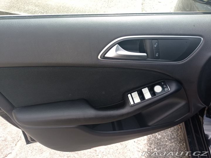 Mercedes-Benz B 180 CDI 80kW/Kamera/1Maj 2014