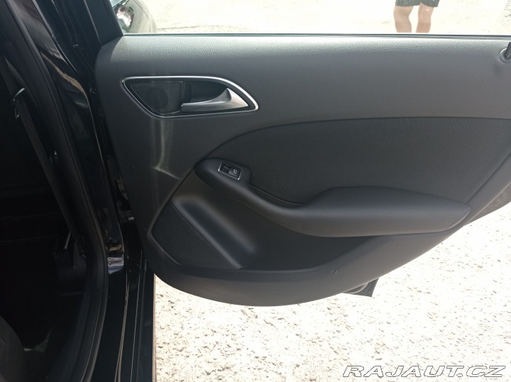 Mercedes-Benz B 180 CDI 80kW/Kamera/1Maj 2014