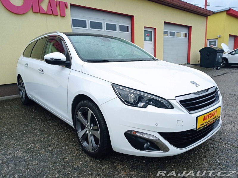 Peugeot 308 1.2i 96kW Navi/Panorama/1