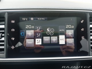 Peugeot 308 1.2i 96kW Navi/Panorama/1 2016