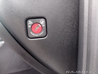 Peugeot 308 1.2i 96kW Navi/Panorama/1 2016