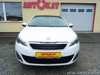Peugeot 308 1.2i 96kW Navi/Panorama/1 2016