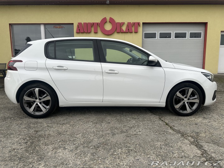 Peugeot 308 1.2i 81kW Navi/1Maj 2018