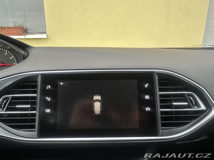 Peugeot 308 1.2i 81kW Navi/1Maj 2018