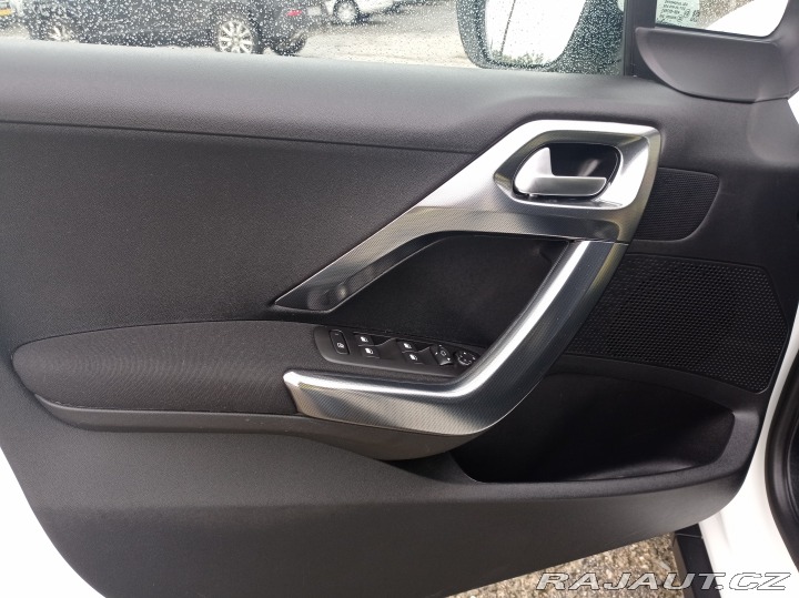 Peugeot 2008 1.5 75kW/Navi/1Maj/TOP 2018