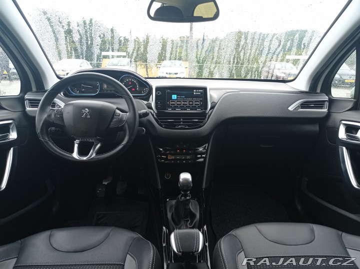 Peugeot 2008 1.5 75kW/Navi/1Maj/TOP 2018