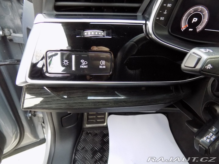 Audi Q8 50TDI/REZERVACE 2019