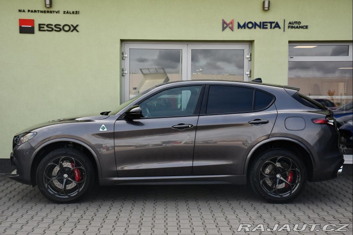 Alfa Romeo Stelvio 2.9 V6 QUADRIFOGLIO REZER 2024