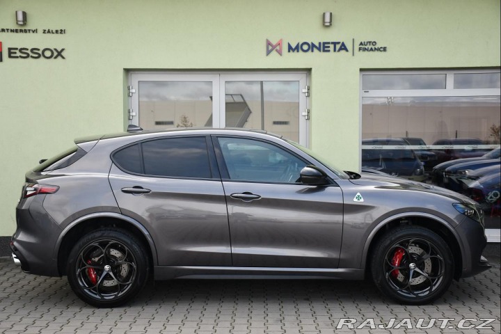 Alfa Romeo Stelvio 2.9 V6 QUADRIFOGLIO REZER 2024