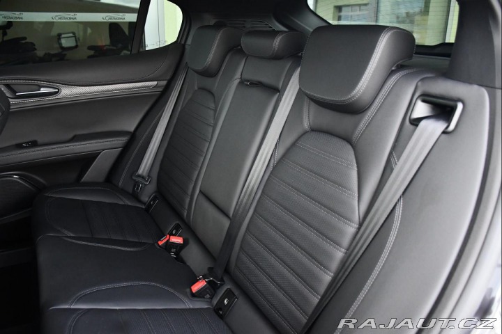Alfa Romeo Stelvio 2.9 V6 QUADRIFOGLIO REZER 2024