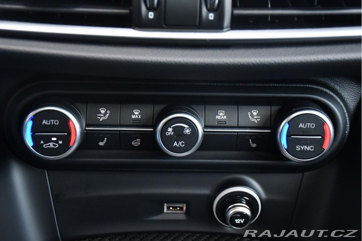 Alfa Romeo Stelvio 2.9 V6 QUADRIFOGLIO REZER 2024