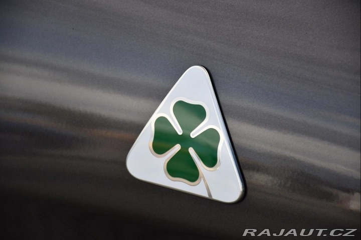 Alfa Romeo Stelvio 2.9 V6 QUADRIFOGLIO REZER 2024