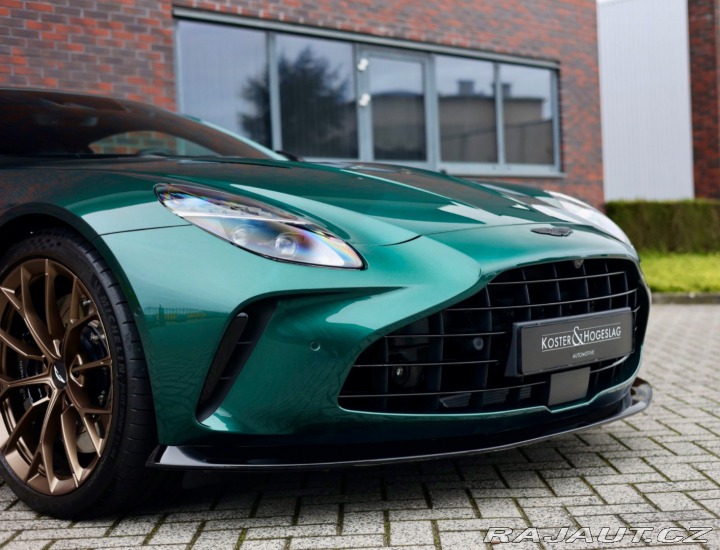 Aston Martin V8 Vantage | NaSklade - Malachite m 2024