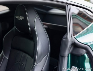 Aston Martin V8 Vantage | NaSklade - Malachite m 2024