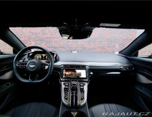 Aston Martin V8 Vantage | NaSklade - Malachite m 2024