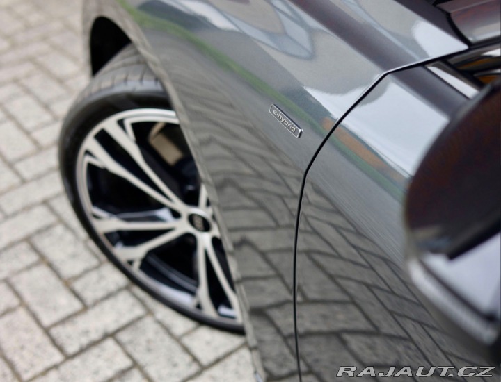 Audi Ostatní modely A5 Avant 2.0 TFSI e-hybrid 270KW 2025