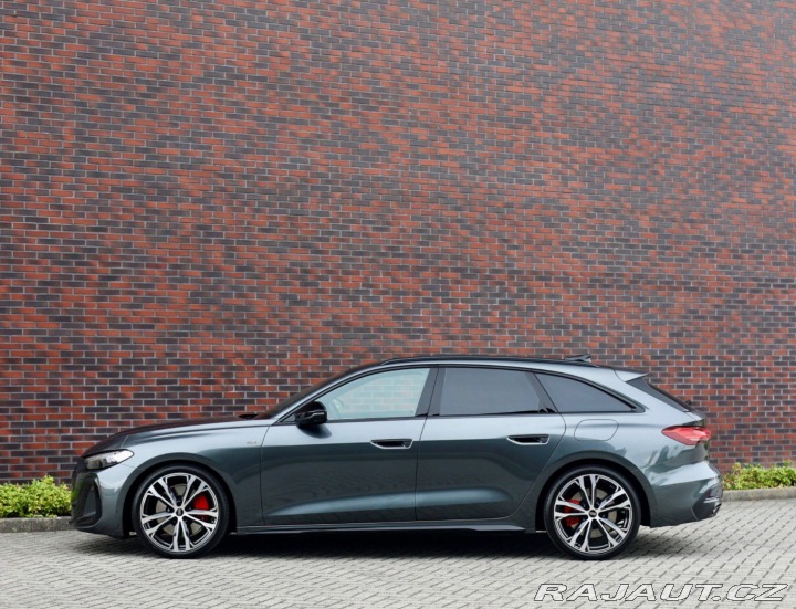 Audi Ostatní modely A5 Avant 2.0 TFSI e-hybrid 270KW 2025