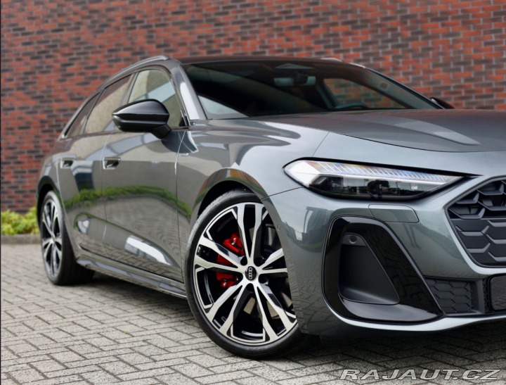 Audi Ostatní modely A5 Avant 2.0 TFSI e-hybrid 270KW 2025