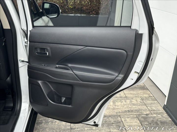 Mitsubishi Outlander 2,0 150PS Instyle+-7 A/T 2019