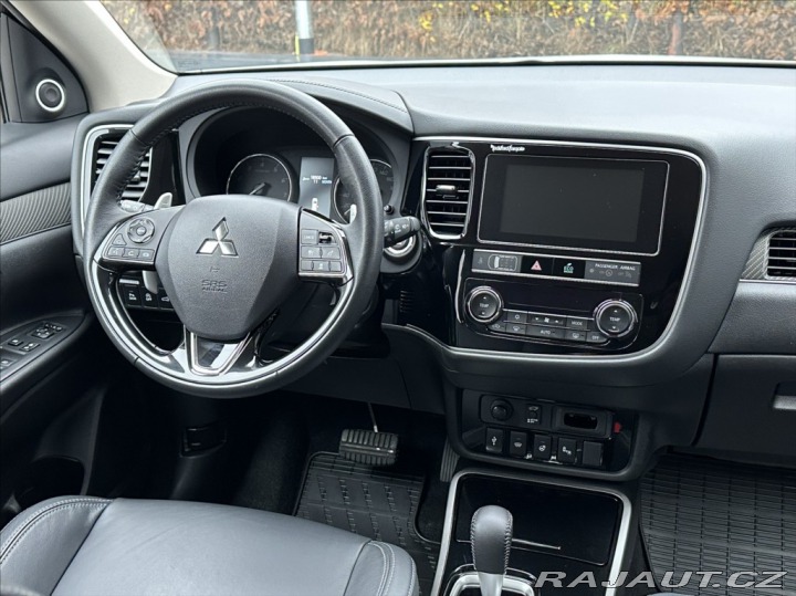 Mitsubishi Outlander 2,0 150PS Instyle+-7 A/T 2019