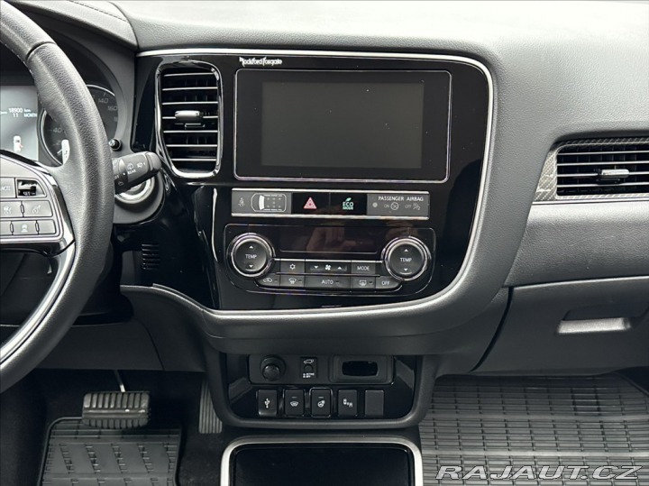 Mitsubishi Outlander 2,0 150PS Instyle+-7 A/T 2019