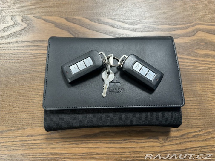 Mitsubishi Outlander 2,0 150PS Instyle+-7 A/T 2019