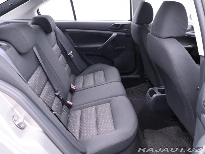 Škoda Octavia 1,6 MPI 75kW CZ Klima Tou 2011