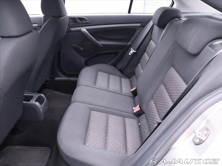 Škoda Octavia 1,6 MPI 75kW CZ Klima Tou 2011