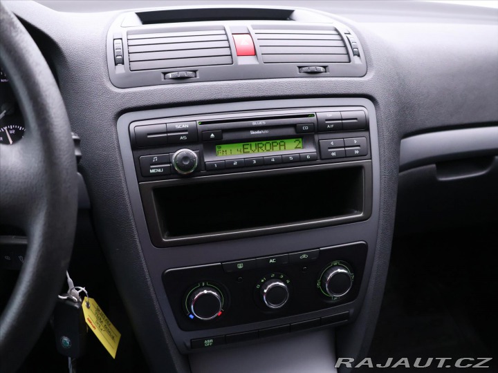 Škoda Octavia 1,6 MPI 75kW CZ Klima Tou 2011