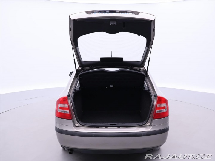 Škoda Octavia 1,6 MPI 75kW CZ Klima Tou 2011