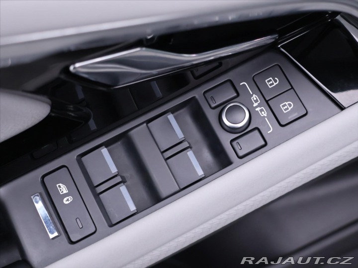 Land Rover Range Rover Evoque 2,0 R-Dynamic 4WD 120kW 2021