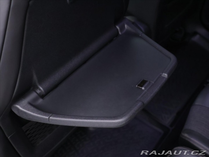 Peugeot 5008 2,0 HDI 110kW GT line LED 2017