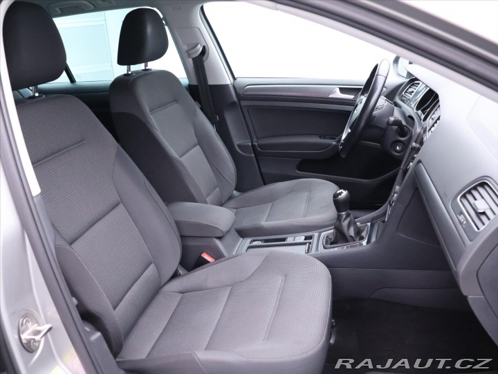 Volkswagen Golf 1,6 TDI LED DPH 1.Maj. Ta 2019