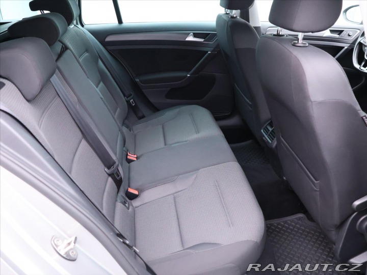 Volkswagen Golf 1,6 TDI LED DPH 1.Maj. 2019