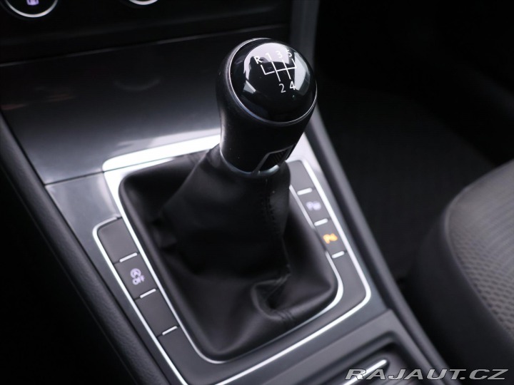 Volkswagen Golf 1,6 TDI LED DPH 1.Maj. Ta 2019